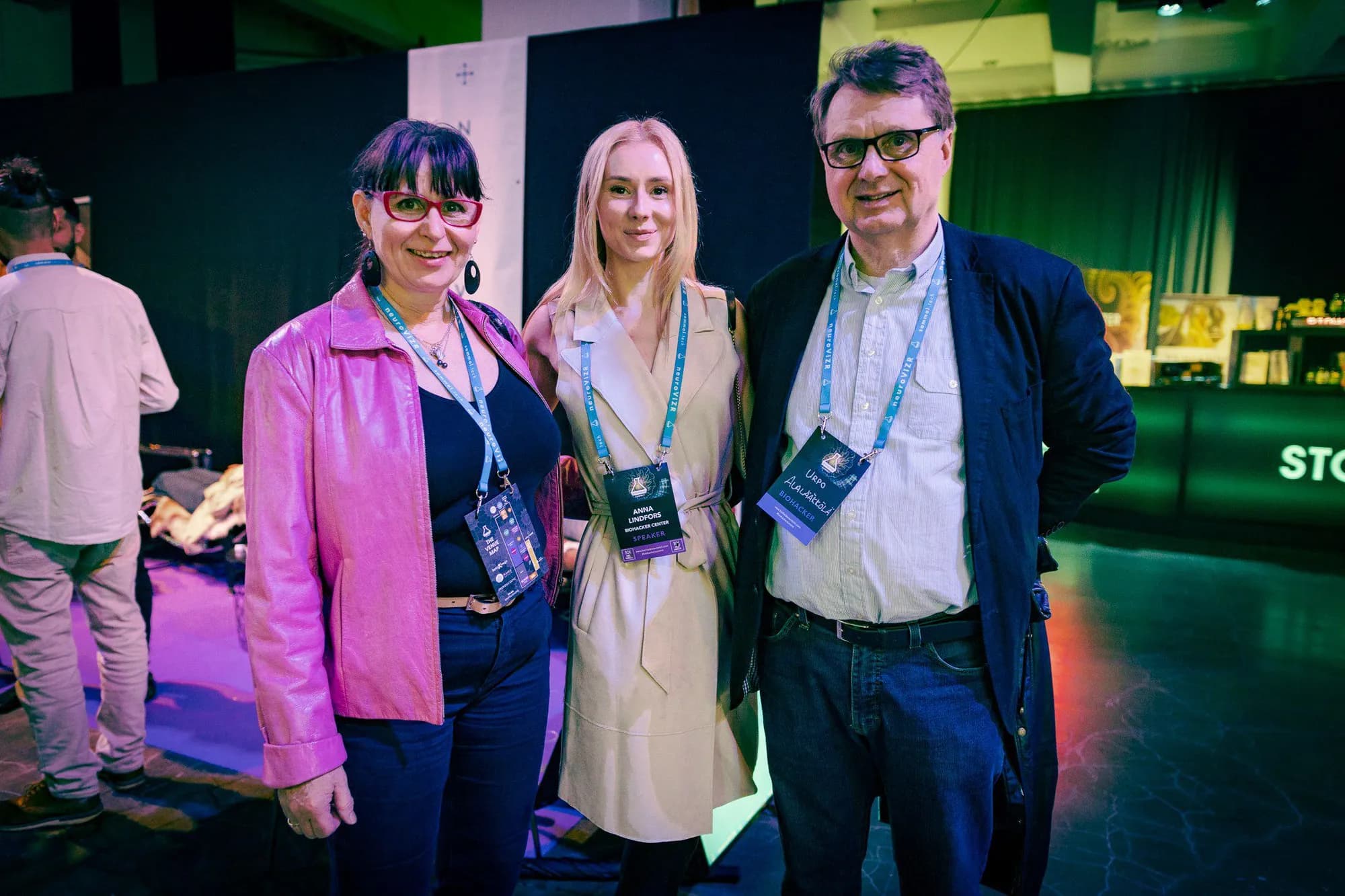 Anna Lindfors with her parents